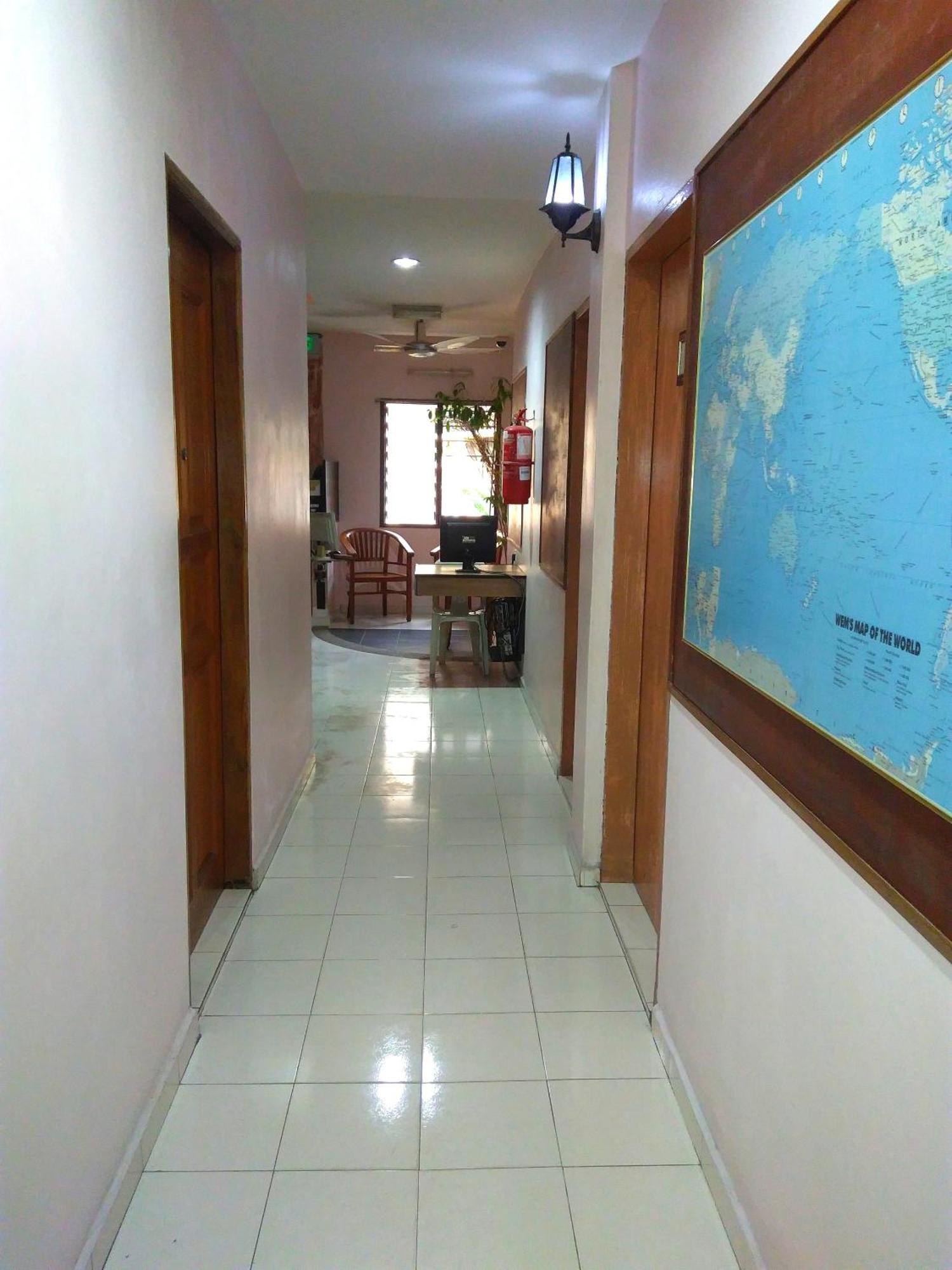 New Budget Inn Hotel Chukai Exterior photo