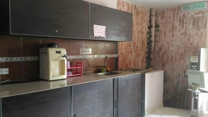 New Budget Inn Hotel Chukai Exterior photo