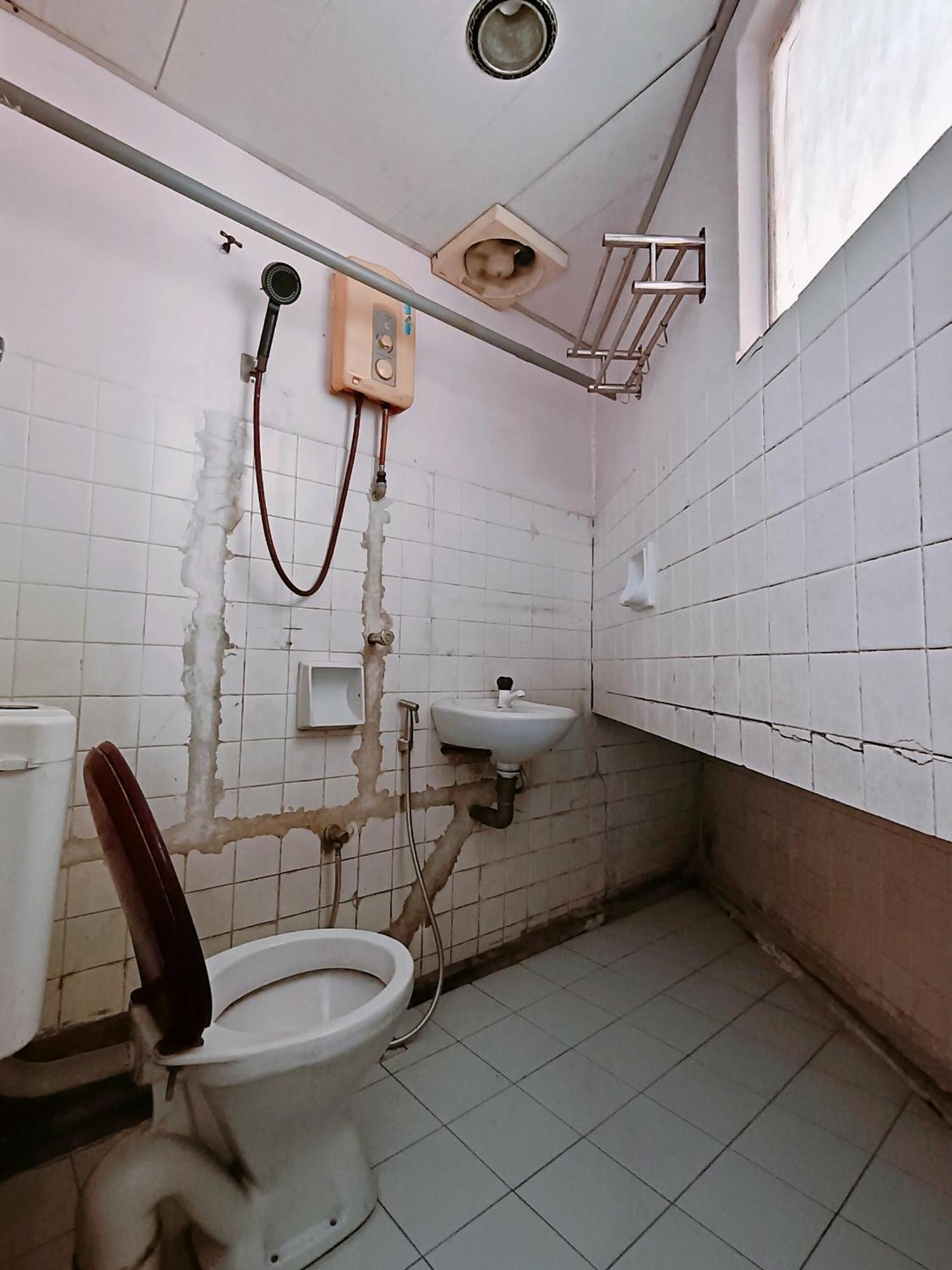 New Budget Inn Hotel Chukai Room photo