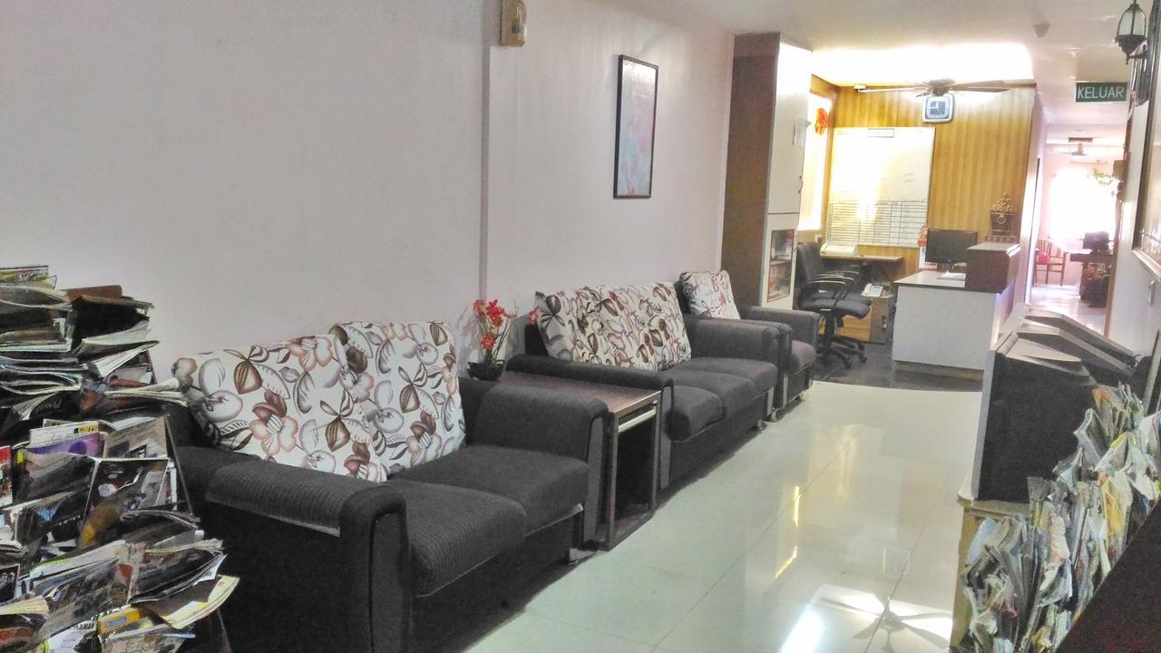 New Budget Inn Hotel Chukai Exterior photo