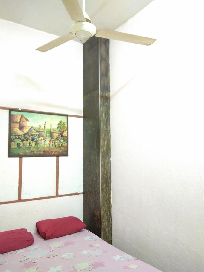New Budget Inn Hotel Chukai Exterior photo
